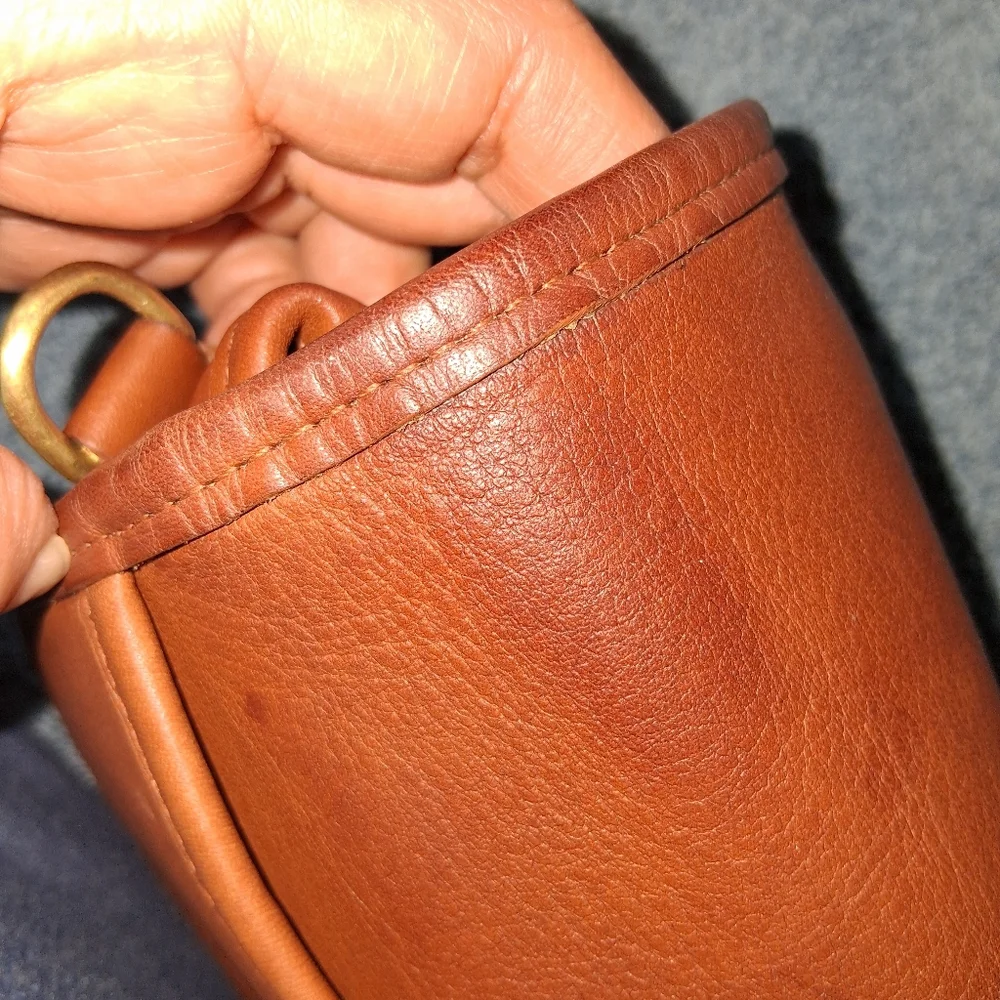 Vintage Coach Pocket Purse - Picture 6 of 16